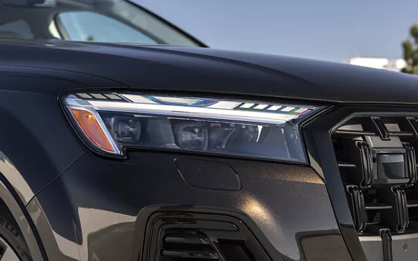 Cars wallpapers Audi Q7 55 TFSI quattro (Tamarind Brown Metallic) US-spec - 2025