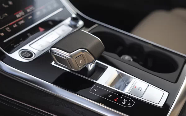 Cars wallpapers Audi Q7 55 TFSI quattro (Tamarind Brown Metallic) US-spec - 2025