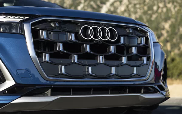 Cars wallpapers Audi SQ7 TFSI (Ascari Blue Metallic) US-spec - 2025