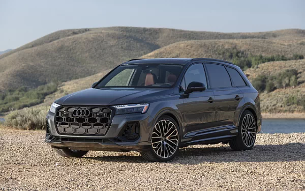Cars wallpapers Audi SQ7 TFSI Black Optic Package (Daytona Grey) US-spec - 2025