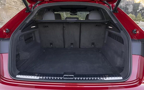 Cars wallpapers Audi SQ8 TFSI quattro (Chili Red Metallic) US-spec - 2025