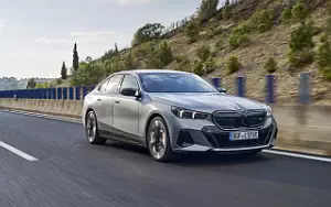 Cars wallpapers BMW i5 M60 xDrive (Frozen Pure Grey) - 2023