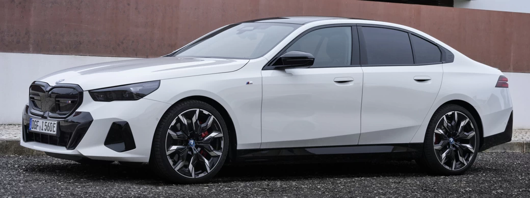Cars desktop wallpapers BMW i5 M60 xDrive (Alpine White Metallic) - 2023 - Car wallpapers