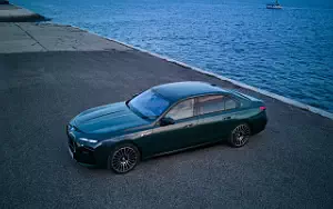 Cars wallpapers BMW i7 M70 xDrive (Aurora Diamond Green) - 2023