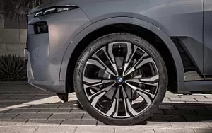Cars wallpapers BMW X7 xDrive40i - 2022