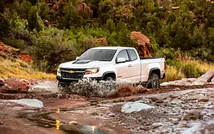 Cars wallpapers Chevrolet Colorado ZR2 Extended Cab Duramax Diesel - 2017