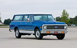 Cars wallpapers Chevrolet Suburban - 1972