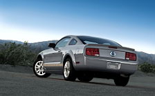 Cars wallpapers Ford Mustang V6 Pony Package - 2008