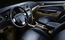 Cars wallpapers Ford Focus Sedan - 2004