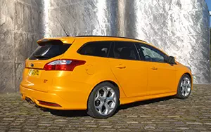 Cars wallpapers Ford Focus ST Wagon UK-spec - 2012
