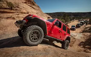 Cars wallpapers Jeep Wrangler Unlimited Rubicon 392 (Firecracker Red) - 2021