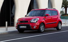 Cars wallpapers Kia Soul Red - 2011