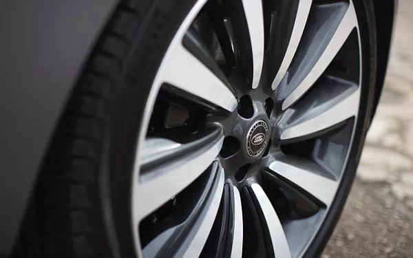 Cars wallpapers Range Rover SV Burford Edition UK-spec - 2024