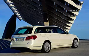 Cars wallpapers Mercedes-Benz E300 BlueTec HYBRID Estate - 2013