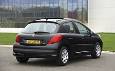 Peugeot 207 5door - 2006