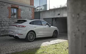 Cars wallpapers Porsche Cayenne E-Hybrid Coupe SportDesign Package - 2020