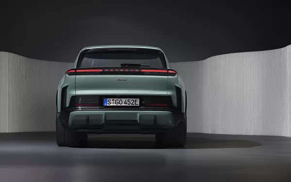 Cars wallpapers Porsche Cayenne Turbo Electric - 2026