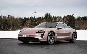 Cars wallpapers Porsche Taycan (Frozen Berry Metallic) - 2021