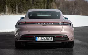 Cars wallpapers Porsche Taycan (Frozen Berry Metallic) - 2021