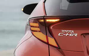 Cars wallpapers Toyota C-HR Hybrid (Orange) - 2019