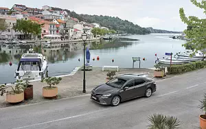 Cars wallpapers Toyota Camry Hybrid - 2019