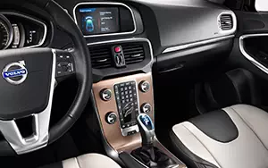 Cars wallpapers Volvo V40 Cross Country - 2013