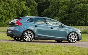 Cars wallpapers Volvo V40 - 2014