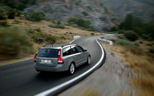 Cars wallpapers Volvo V50 - 2004