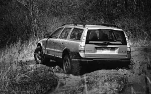 Cars wallpapers Volvo V70 XC - 2001